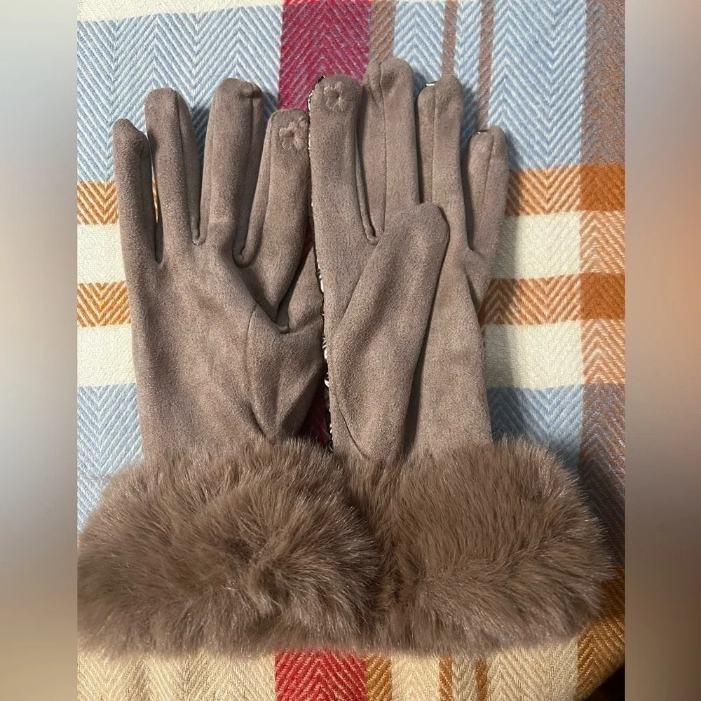 Gloves ❄️ Ladies Winter Touch Gloves